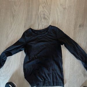 Lululemon long sleeve top size 8